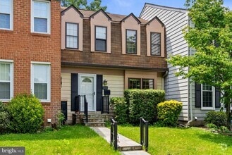 Building Photo - 2114 Lang Dr