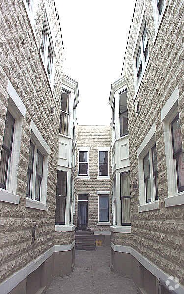 Building Photo - Kenton Court Apartments