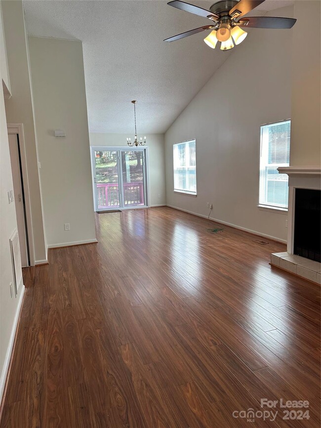 Building Photo - 3227 Archdale Dr