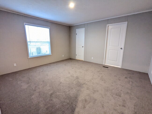 Foto del edificio - 677 Oregon St