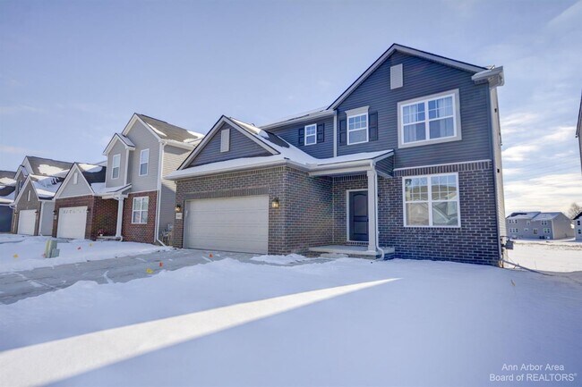 Building Photo - 9480 White Tail Dr