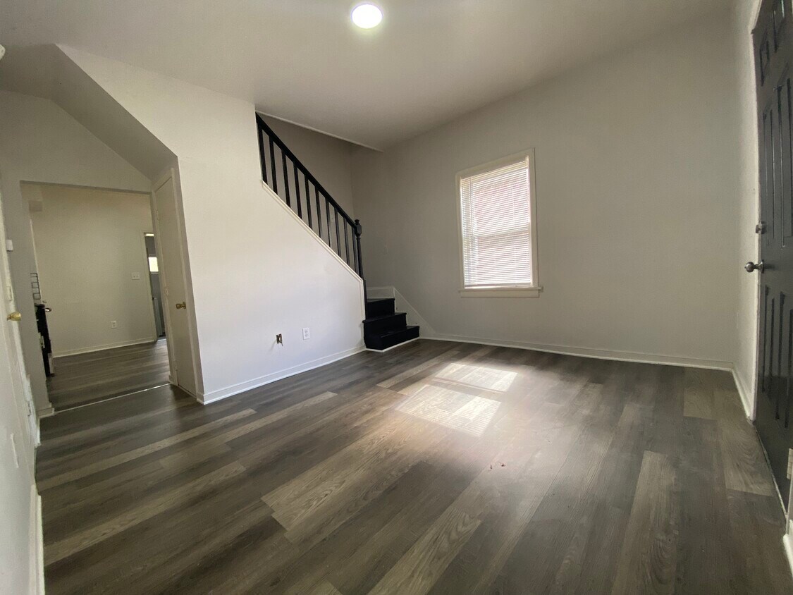 659 Pegram St, Petersburg, VA 23803 Townhome Rentals in Petersburg VA