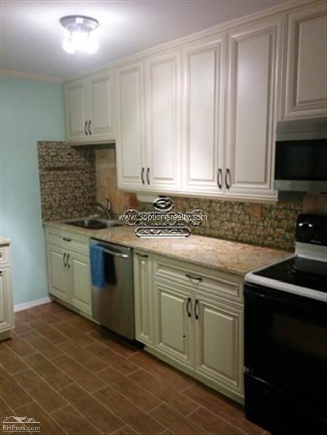 Building Photo - 2412 Huntingdon Chase