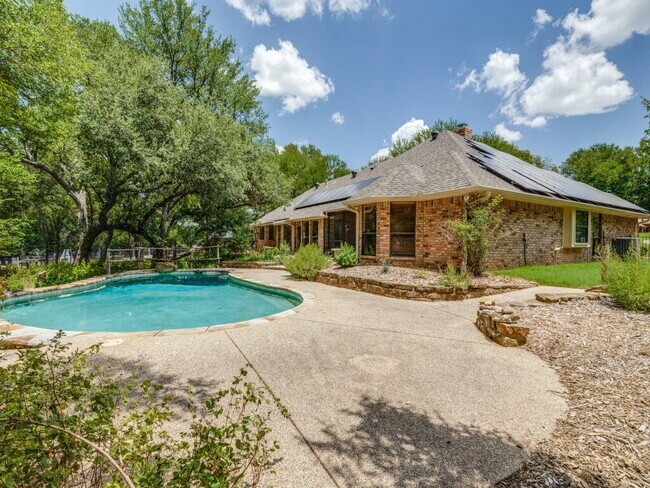 Foto del edificio - 119 Deer Creek Dr