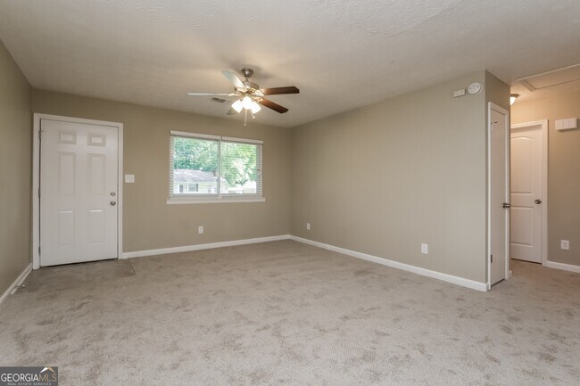 Foto del edificio - 41 Libby Ln