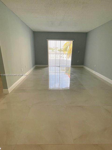 Building Photo - 7125 Bonita Dr