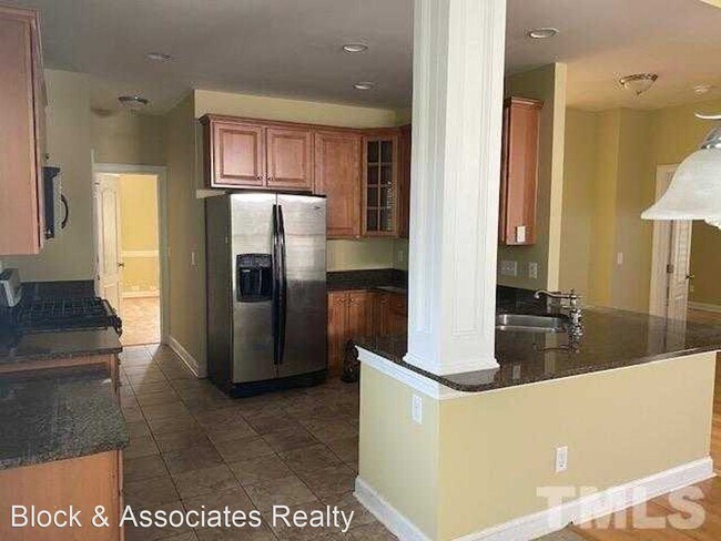 Building Photo - 4 br, 4.5 bath House - 104 Orianna Drive