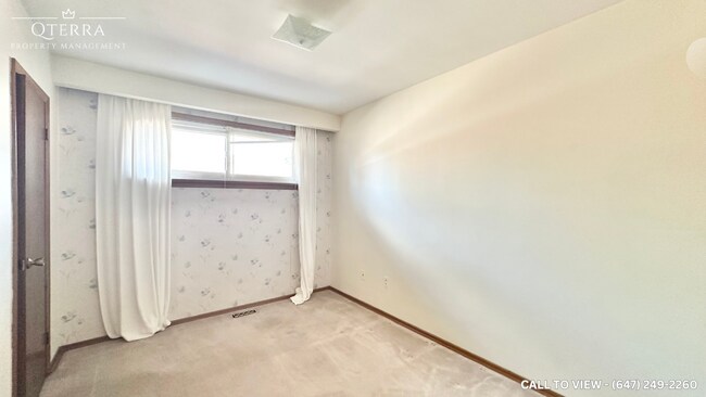 Building Photo - 65 Hobden Pl