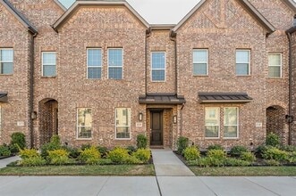 Building Photo - 4160 Wetstone Ln