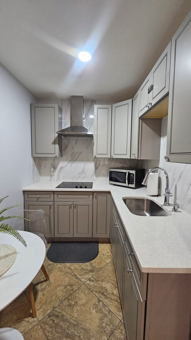 Foto del edificio - 368 Buenaventura Blvd