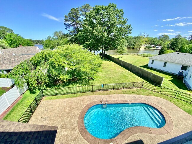 Building Photo - Waterfront Home w/2-Car Garage & Heated Sa...