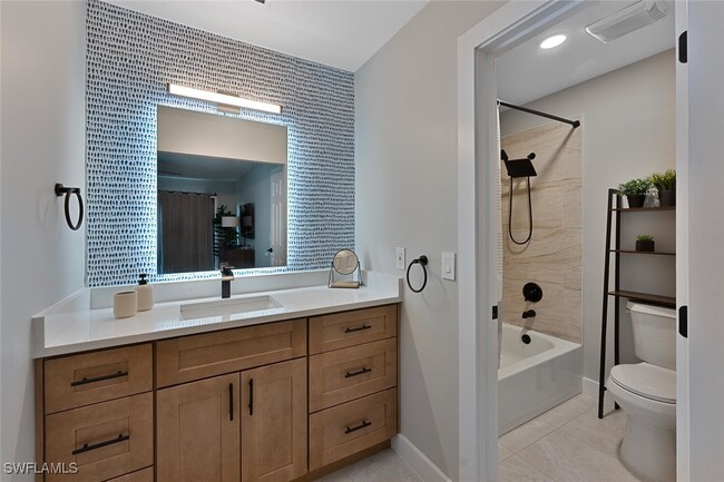 Foto del edificio - 6386 Royal Woods Dr