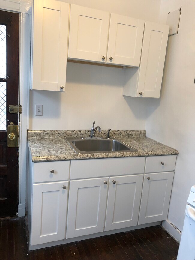 4135 Roland Ave Unit 3B, Baltimore, MD 21211 Apartments in Baltimore, MD