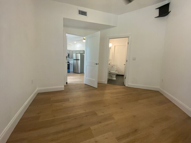 Building Photo - Newly Built 1-Bedroom Lake Como rental wit...