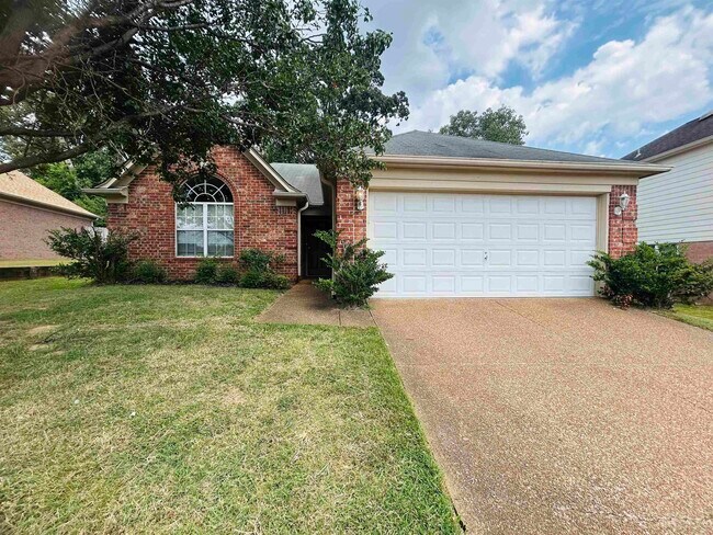 Building Photo - 3912 Sundale Way W
