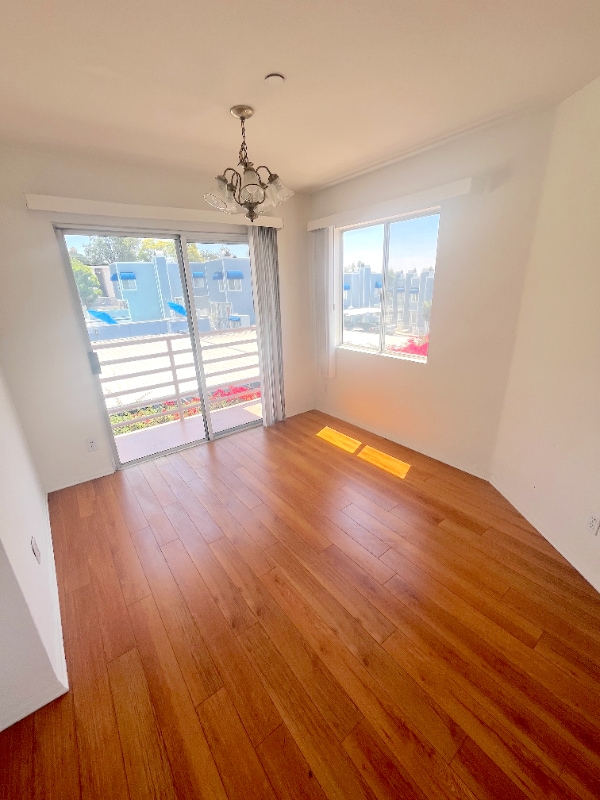 Foto del edificio - 3119 Foothill Blvd