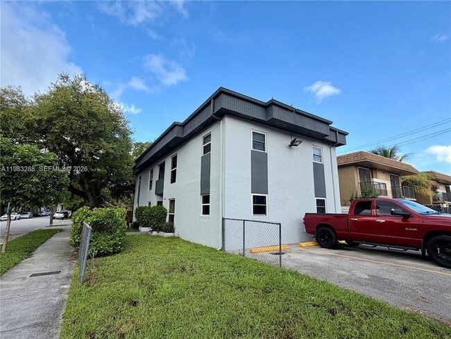 Foto del edificio - 1305 NW 4th St
