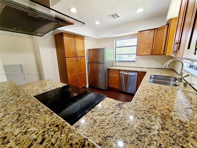 Foto del edificio - 511 SW 15th St