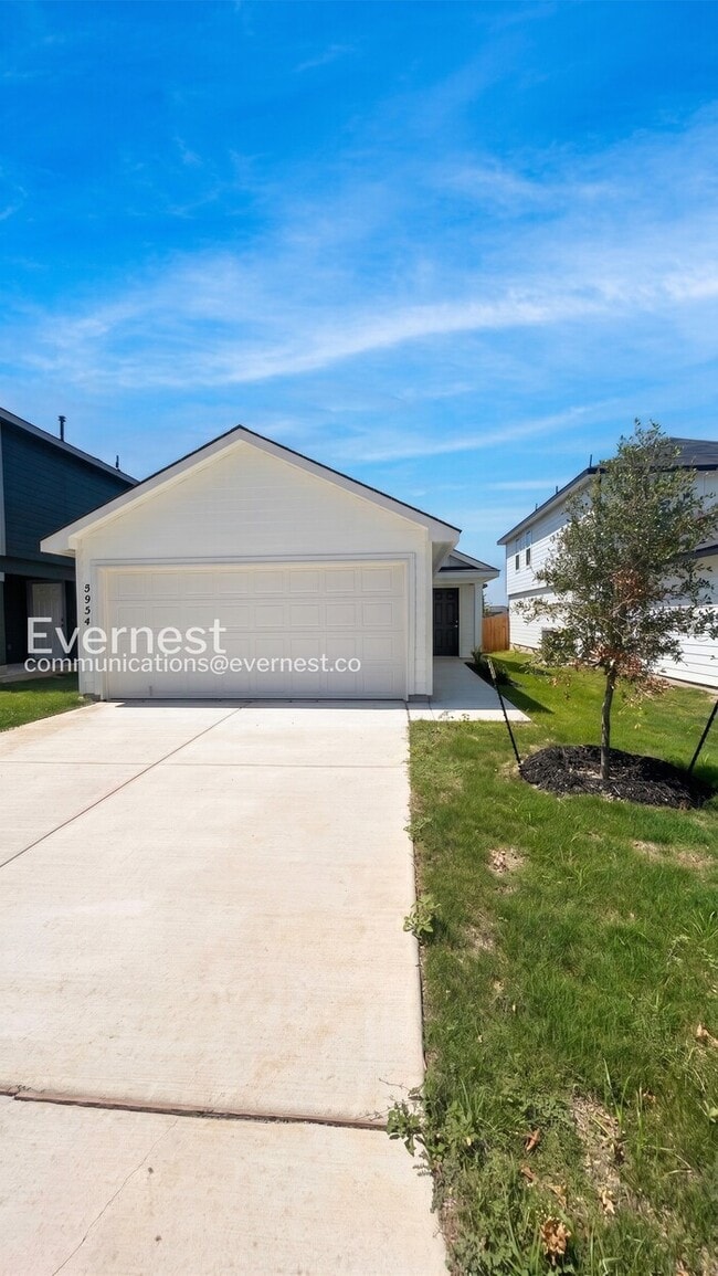 Building Photo - 5954 Celestite Bd