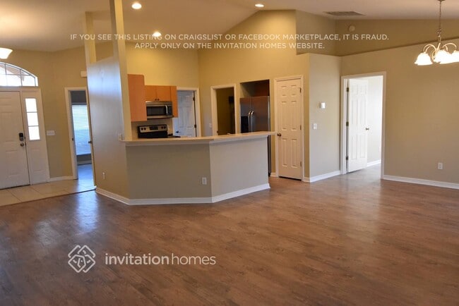 Building Photo - 70 Crystal Dr