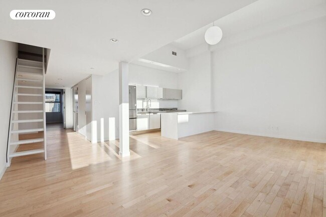 Foto del edificio - 100 N 3rd St