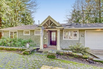 Building Photo - 4242 SW Hewett Blvd