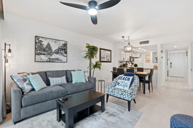 Foto del edificio - 600 Neapolitan Way