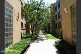 Primary Photo - 1633 W Belmont Ave