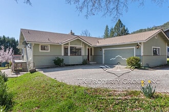 Building Photo - 13313 Thistle Loop