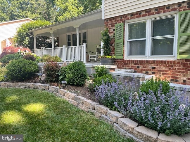 Building Photo - 10320 Collingham Dr