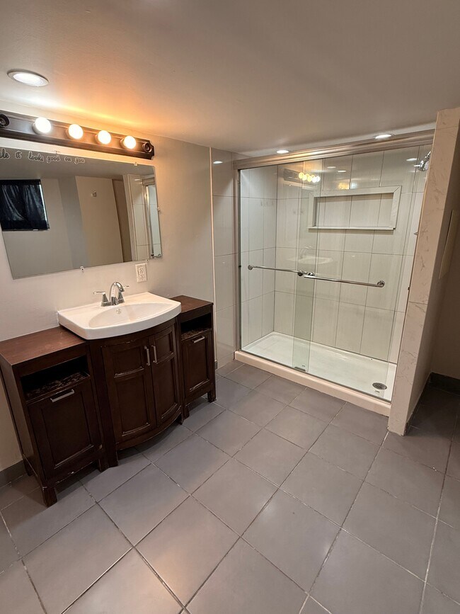 Foto del edificio - 37 N 63rd St