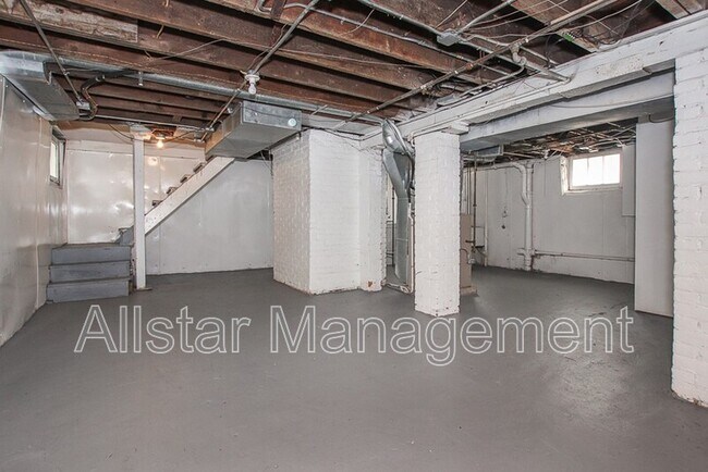 Foto del edificio - 3195 Whitethorn Rd