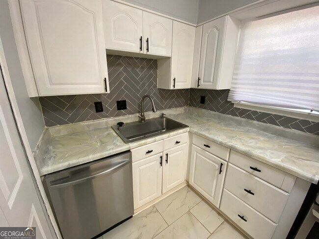 Foto del edificio - 4701 Flat Shoals Rd