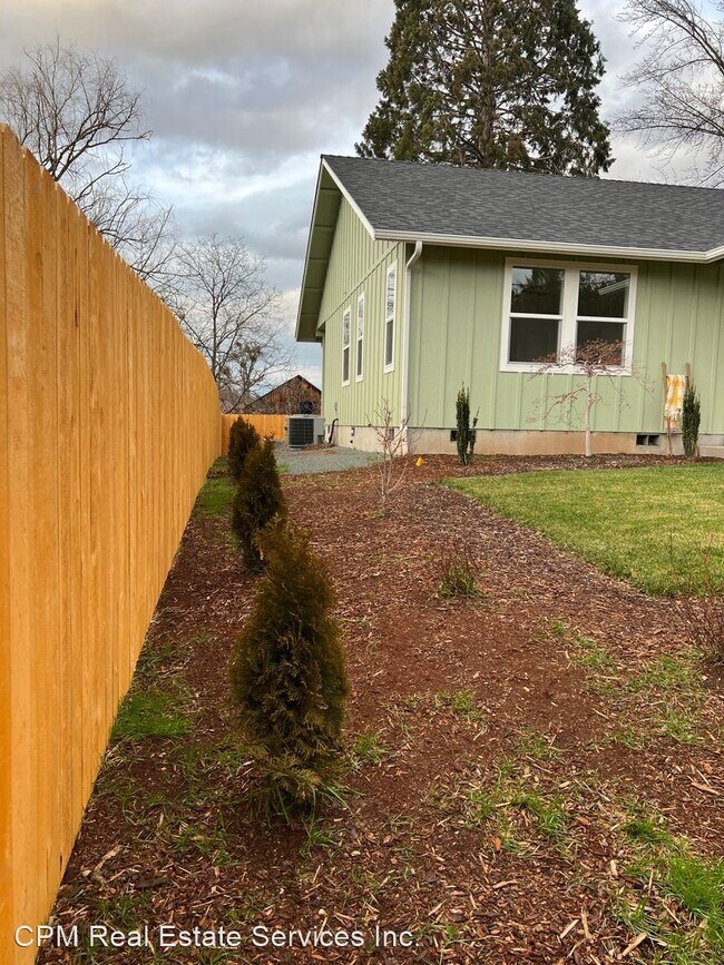Building Photo - 3 br, 2 bath House - 4059 Fern Valley Rd.
