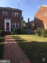 Building Photo - 5 E Alexandria Ave