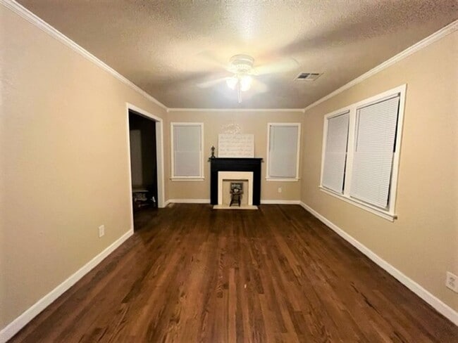 Photo - 1017 N Tabor Dr House