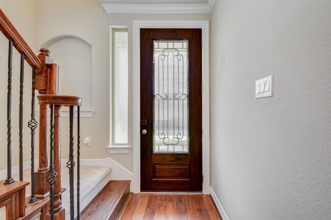 Foto del edificio - 1423 Upland Orchard Dr