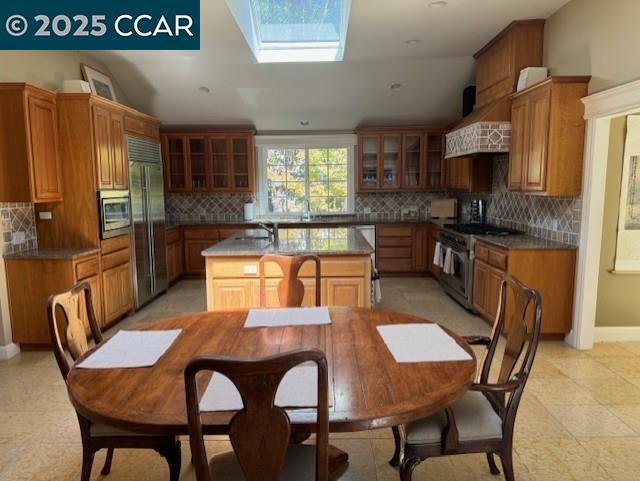 Building Photo - 102 Overhill Rd