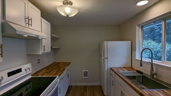 Foto del edificio - 613/615 NW 9th Avenue