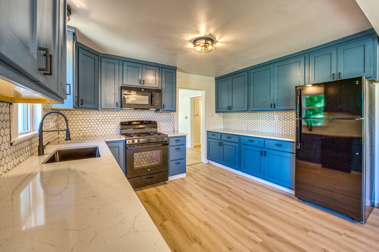 Foto principal - 906 S Oak St