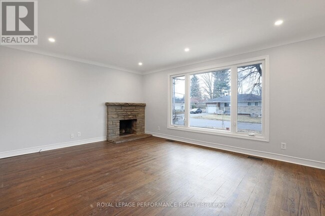 Building Photo - 2247 Miramichi St