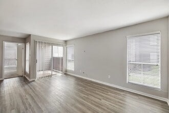 Building Photo - 11715 S Glen Dr