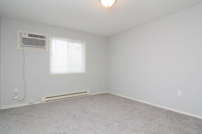 Foto del edificio - 770 W Village Rd