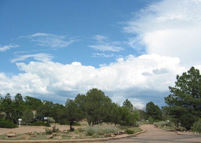 Building Photo - 126 Camino Teresa