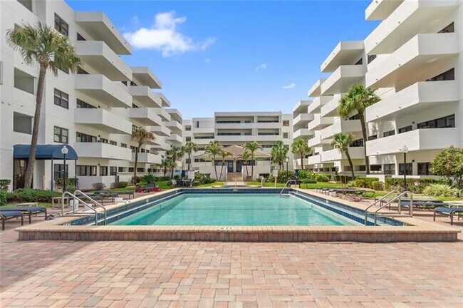 Foto del edificio - 330 SE 20th Ave