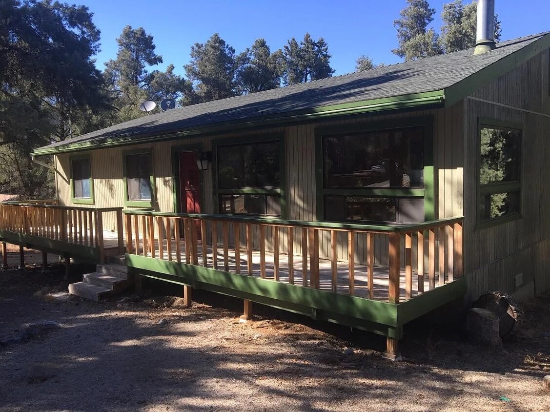 Primary Photo - 2704 Tirol Dr