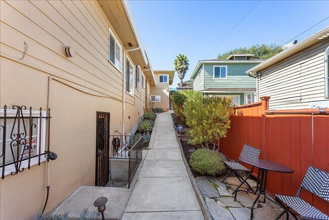 Foto del edificio - 2033 High St