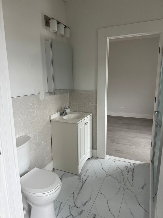 Building Photo - 233 Whipple St