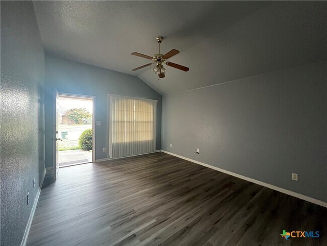 Building Photo - 4605 John David Dr