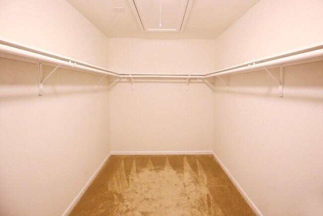 Foto del edificio - 1443 Wheatley Hill Ln